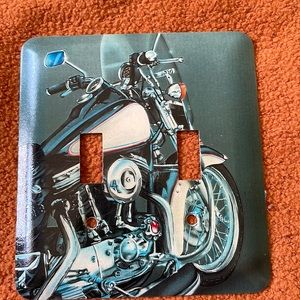 Light switch cover plate